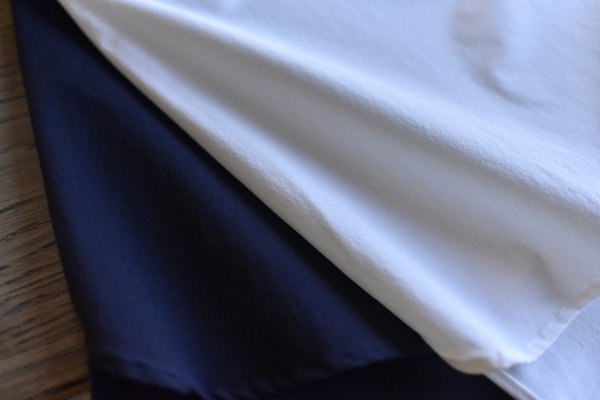 ハリ感素材のきれいめプルオーバー - OURHOME