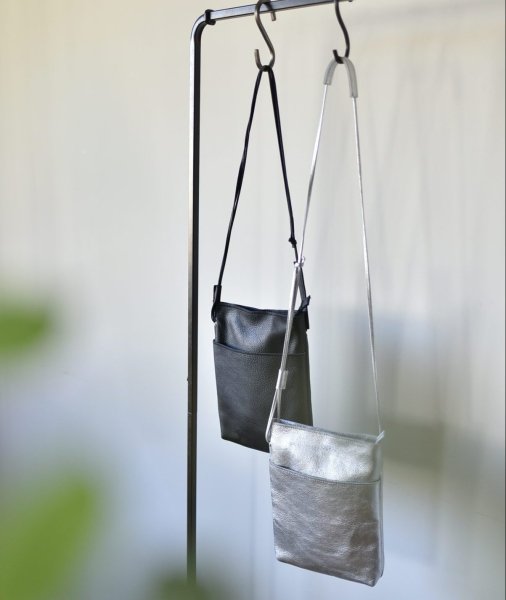 フィットショルダーバッグ - OURHOME