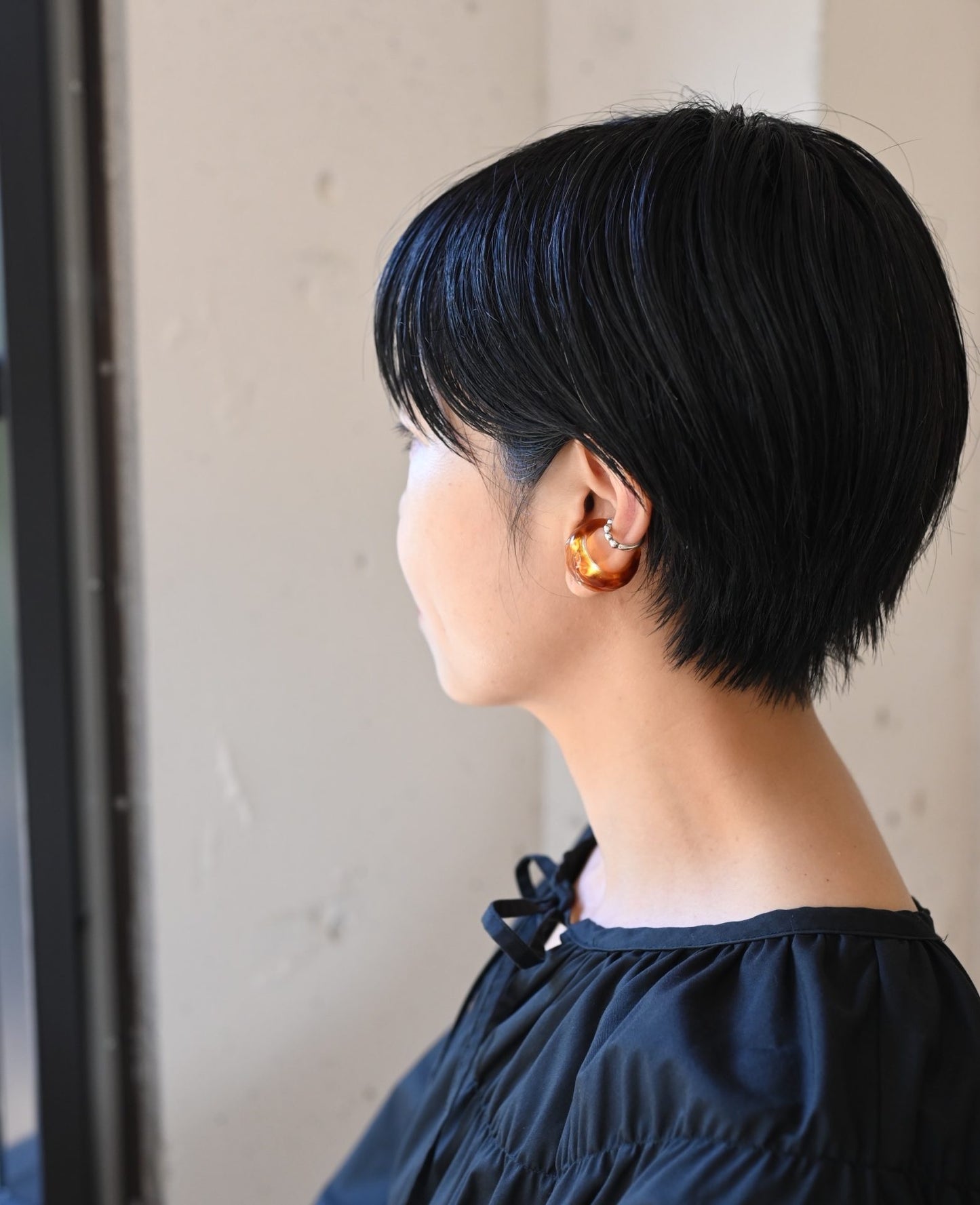 カラーガラスのイヤーカフ