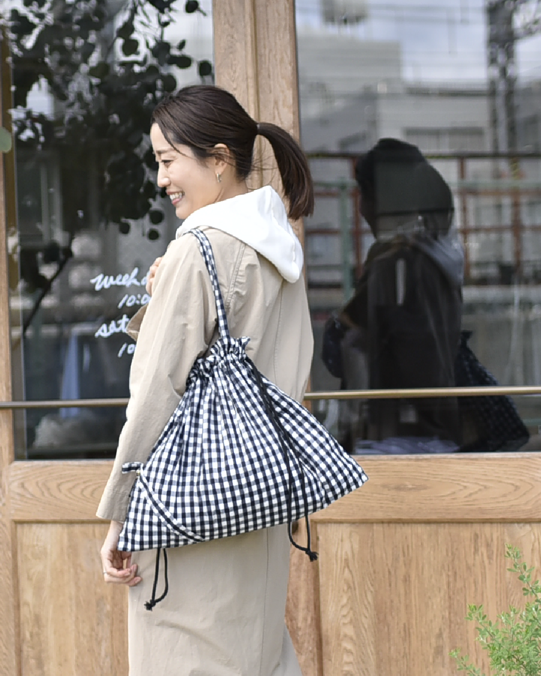 折りたためるチェック柄バッグ - OURHOME