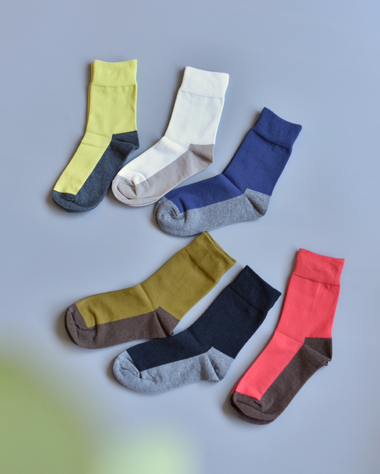 汚れが目立ちにくい靴下 - OURHOME