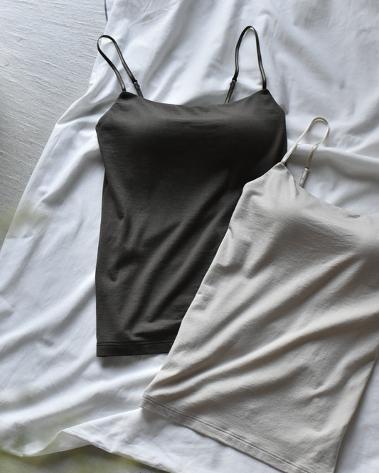 贅沢とろみのカップ付きキャミソール - OURHOME