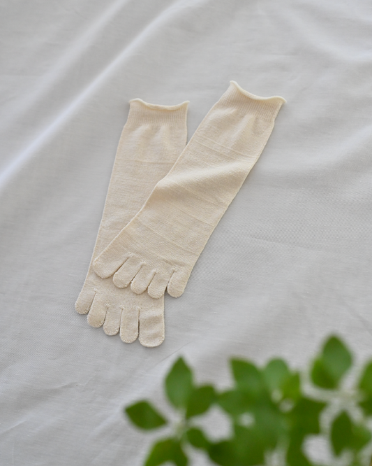 シルク素材の、重ねばき5本指ソックス