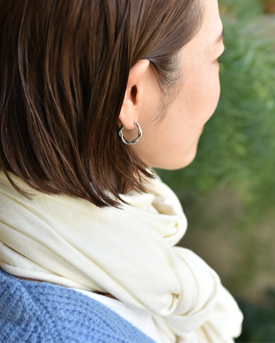 SILVER925 TWIST HOOP EARRINGS/シルバー/ピアス ツイストフープのSilver925ピアス・イヤリング – OURHOME