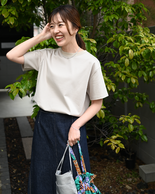 綿100%きれいめ半袖Tシャツ