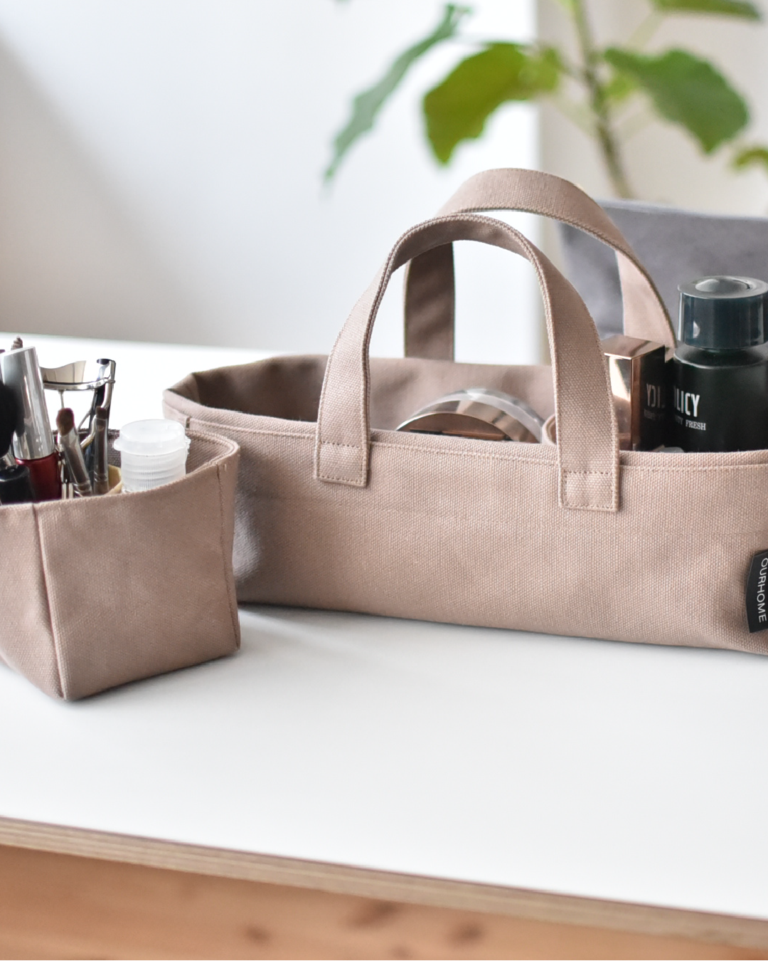 <M size>2WAYメイクポーチ