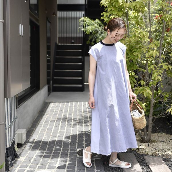 OUR アワーホーム　麻ネイビー シャツワンピース 七部丈 OURHOME アワーホーム 麻ネイビー シャツワンピース 七部丈
