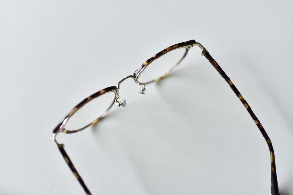 桜七海⭐︎ サングラス UVカット ブルーライト メラニン　日本製 鯖江眼鏡 Amazon.co.jp: [eight tokyo AZ limited] サングラス メンズ