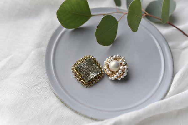 煌めくノーブルブローチ – OURHOME