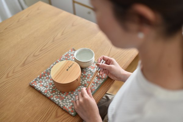 ギフトセット】ちりめんランチクロス＆お箸 – OURHOME