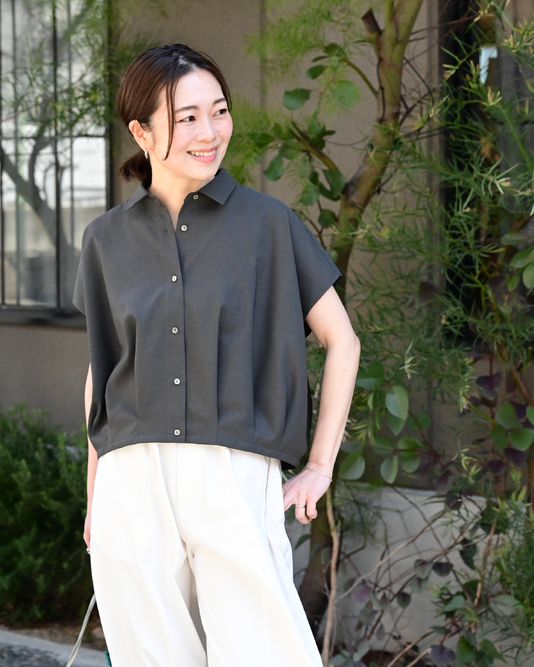 タックブラウス（接触冷感、吸水速乾、UVカット） - OURHOME