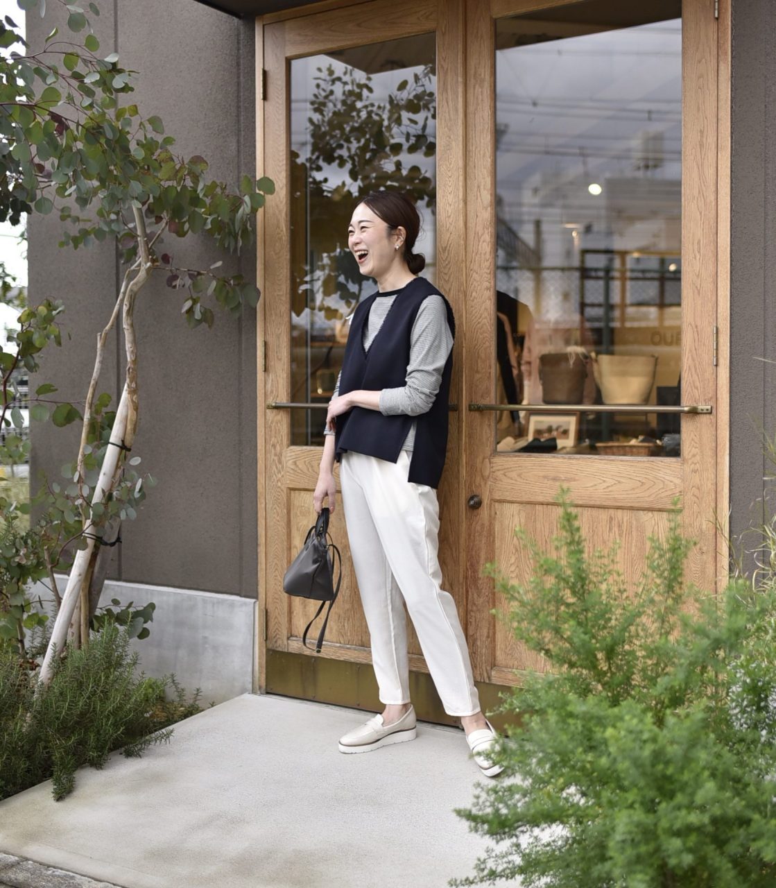 エナメルレザーのローファーシューズ - OURHOME