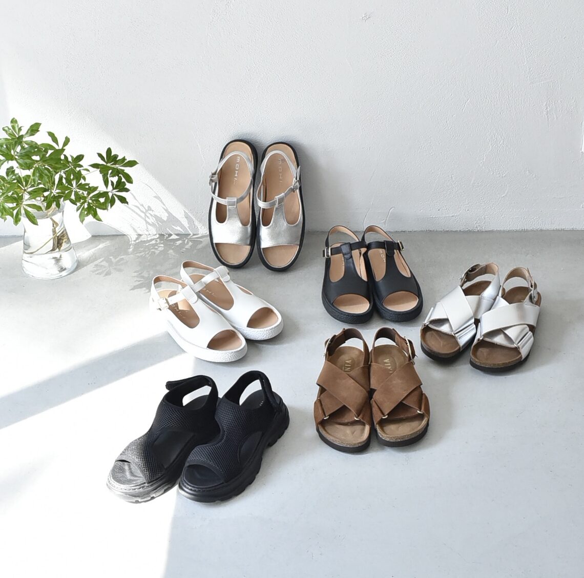 軽やかメッシュサンダル