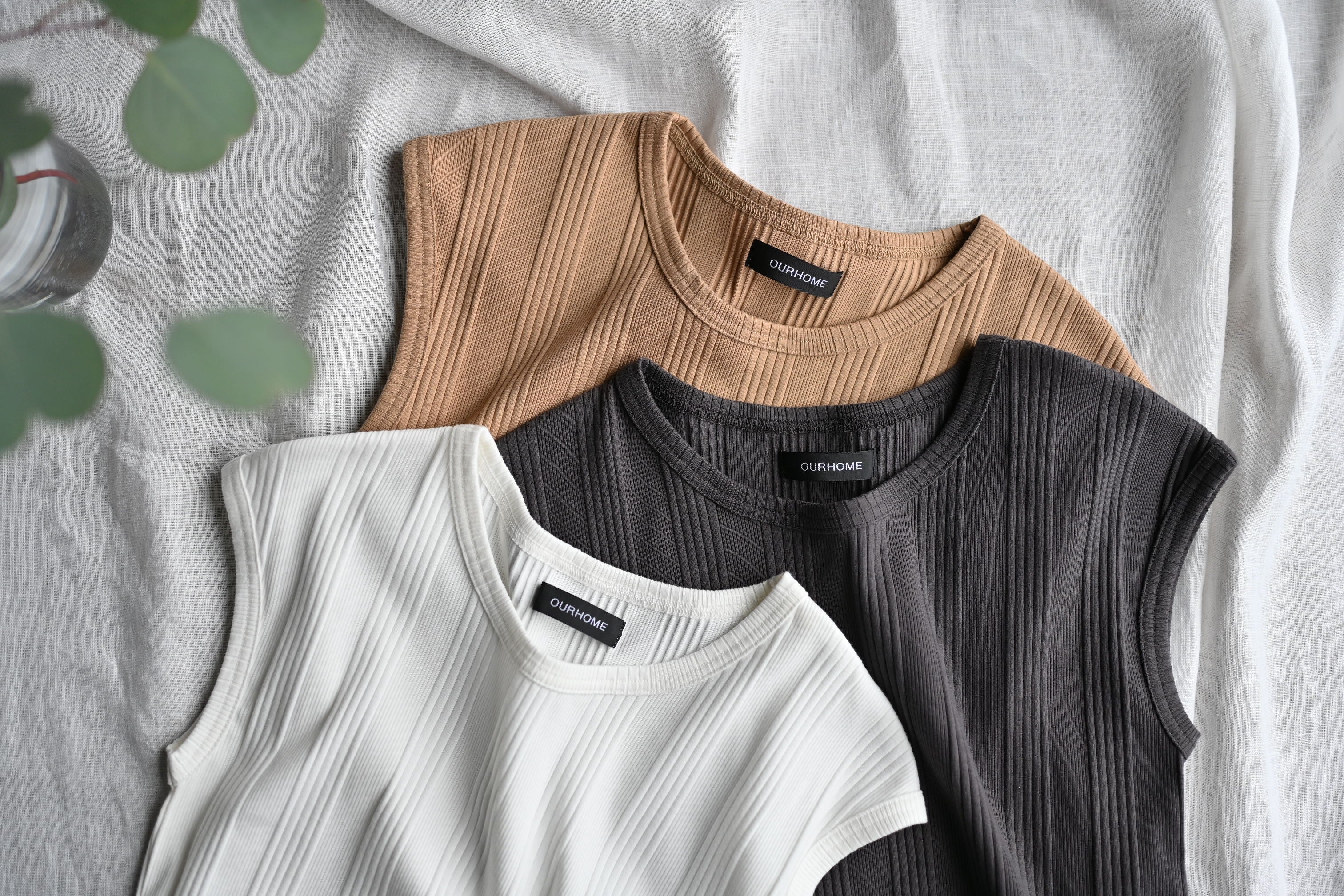 ランダムテレコの細見えタンクトップ – OURHOME