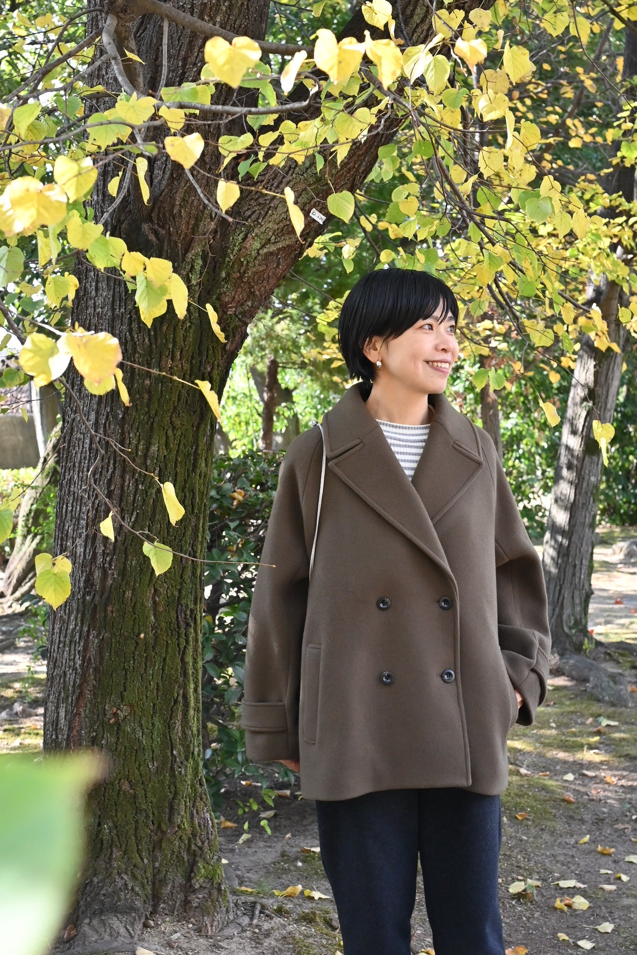 上質ウール100％のテーラードコート