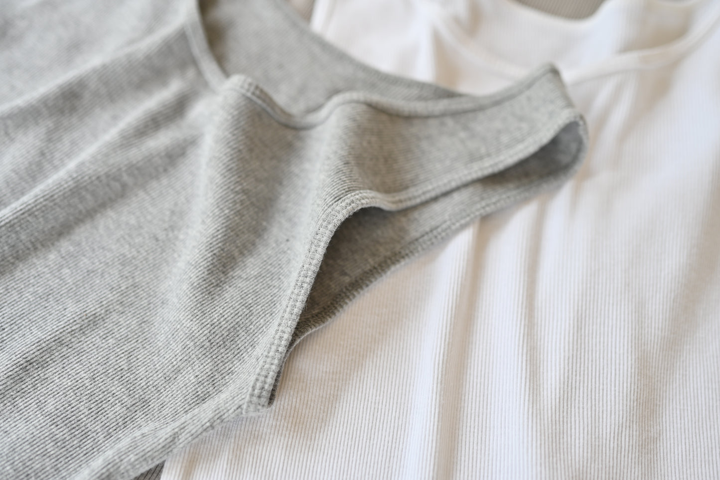 綿モダールのタンクトップ - OURHOME