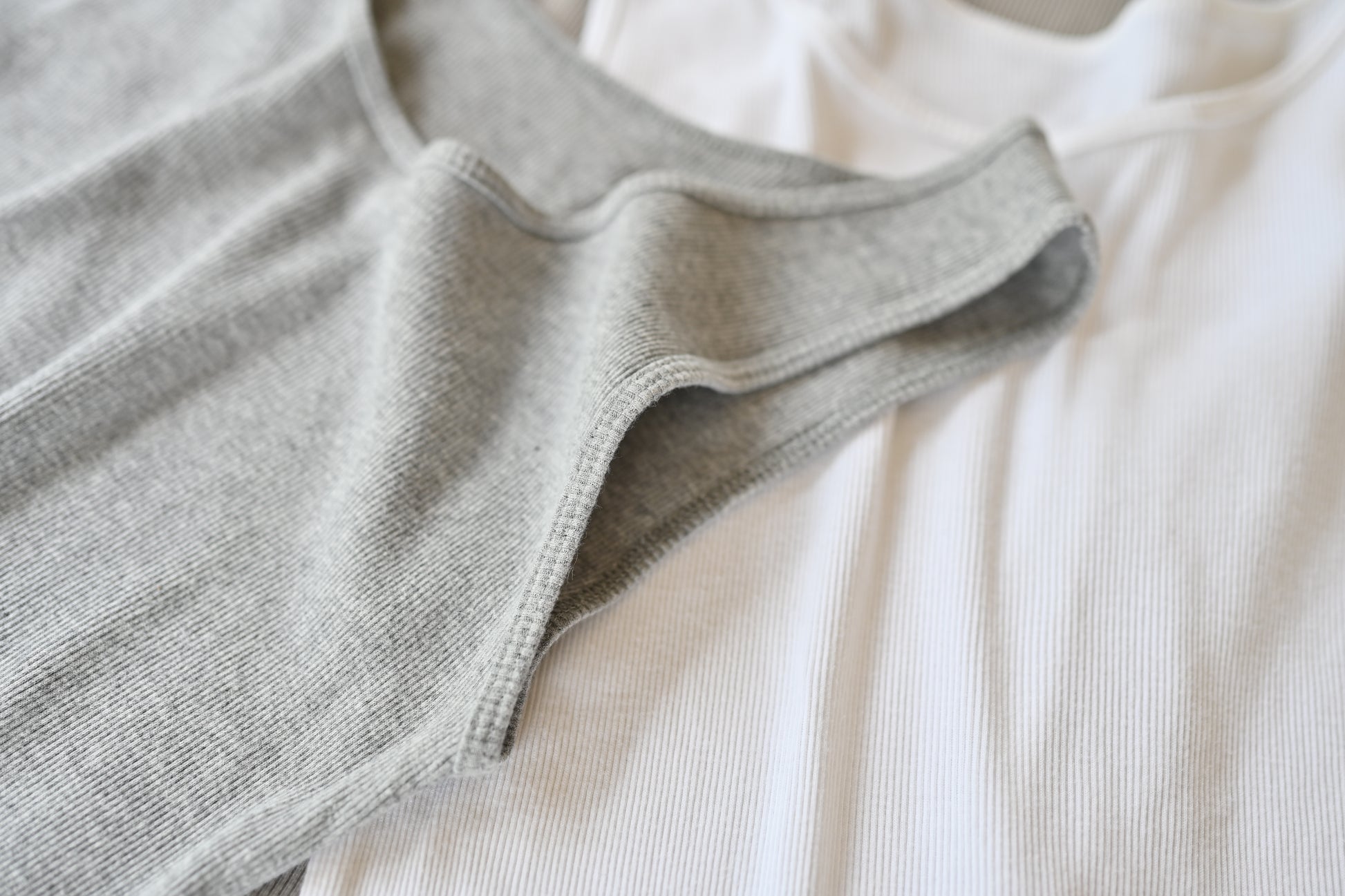 綿モダールのタンクトップ - OURHOME