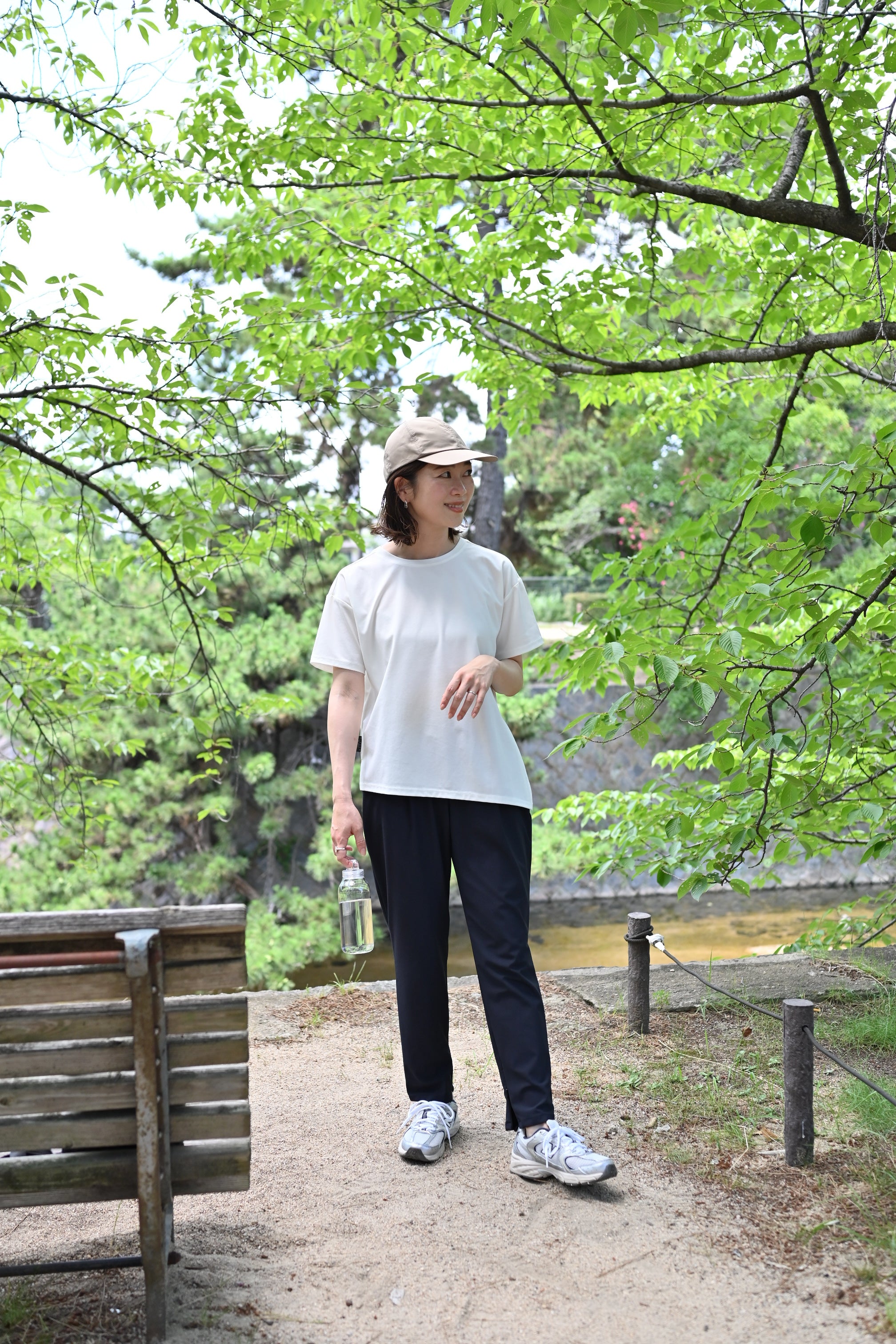 斜めラインですっきり見え、半袖Tシャツ（UVカット、接触冷感