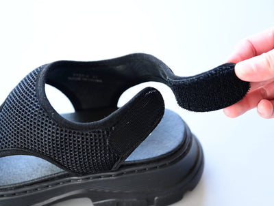 軽やかメッシュサンダル