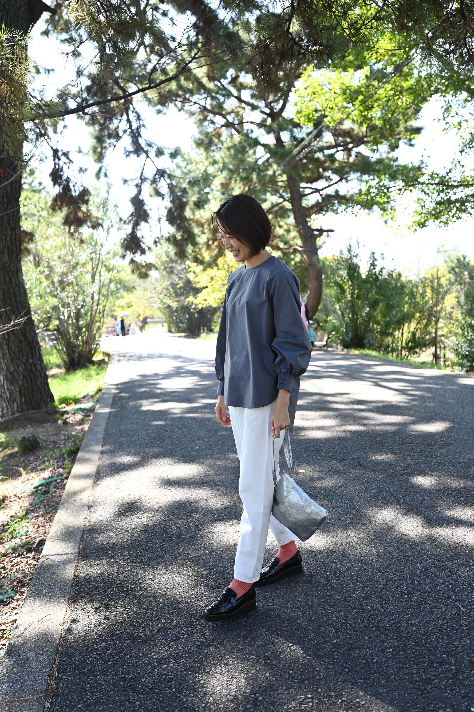 着回し広がる袖パフブラウス – OURHOME