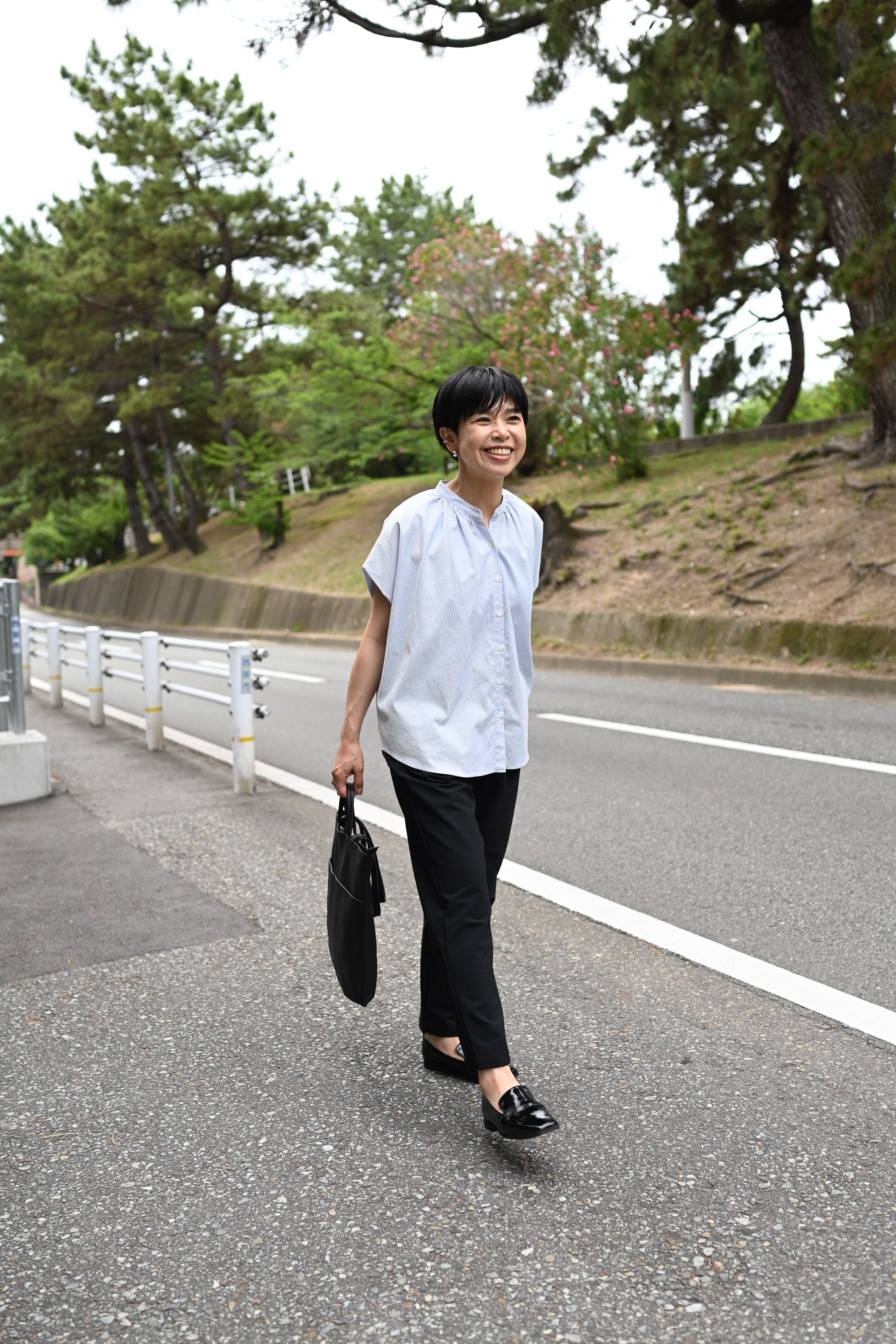 サッカー素材の頼れるテーパードパンツ（吸水速乾） – OURHOME