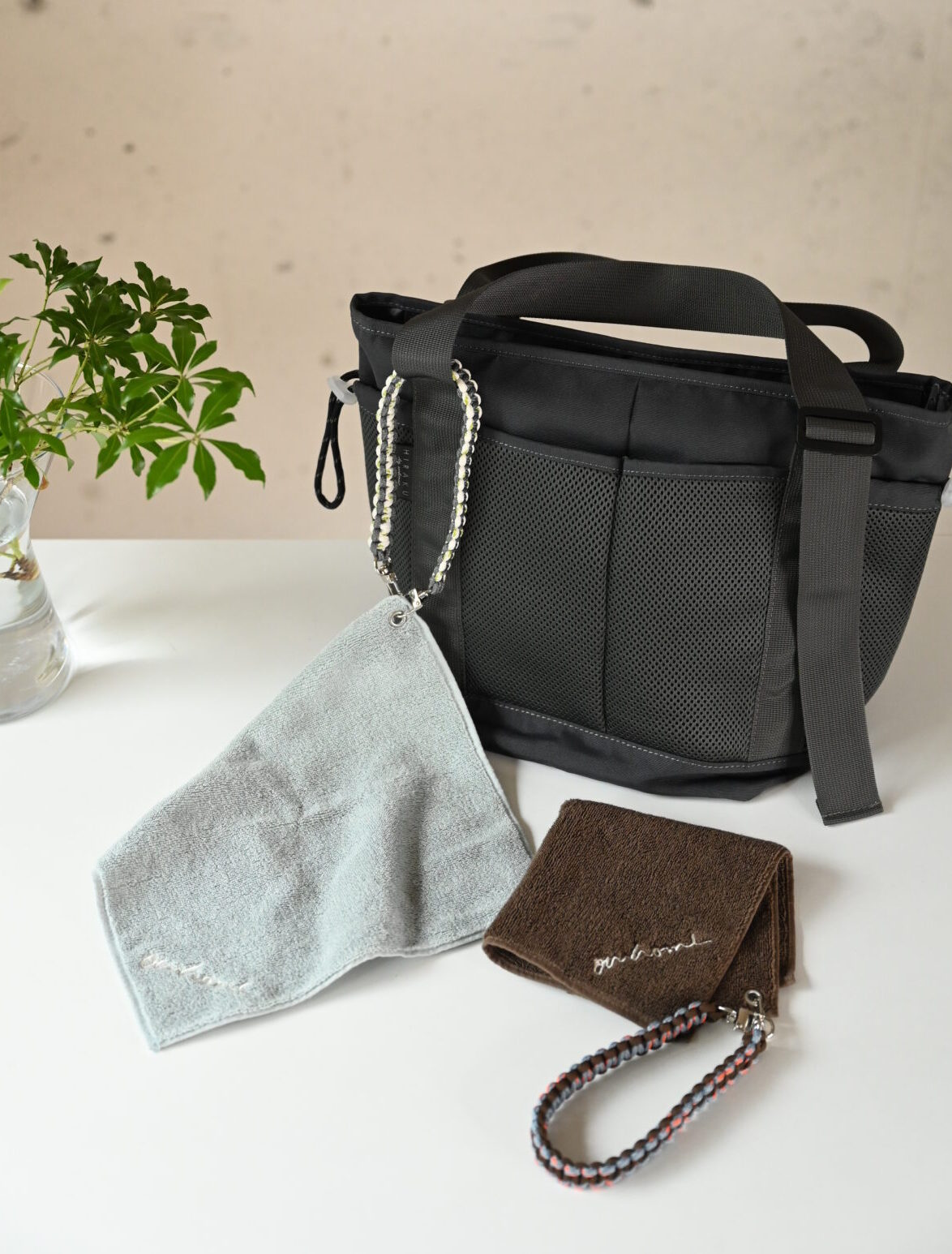軽くて洗える！あみあみショートストラップ - OURHOME