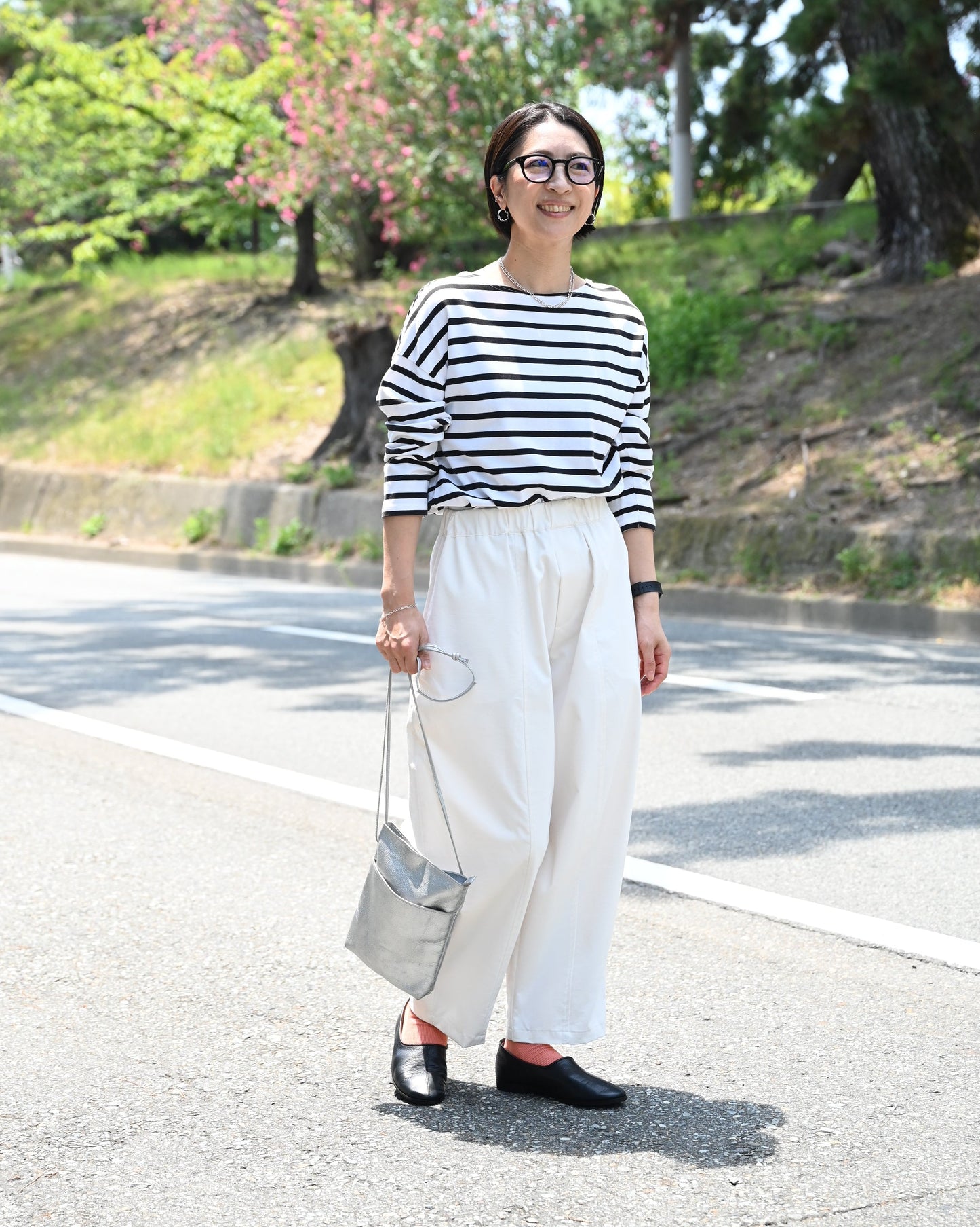 撥水レザーのやわらかスフレシューズ