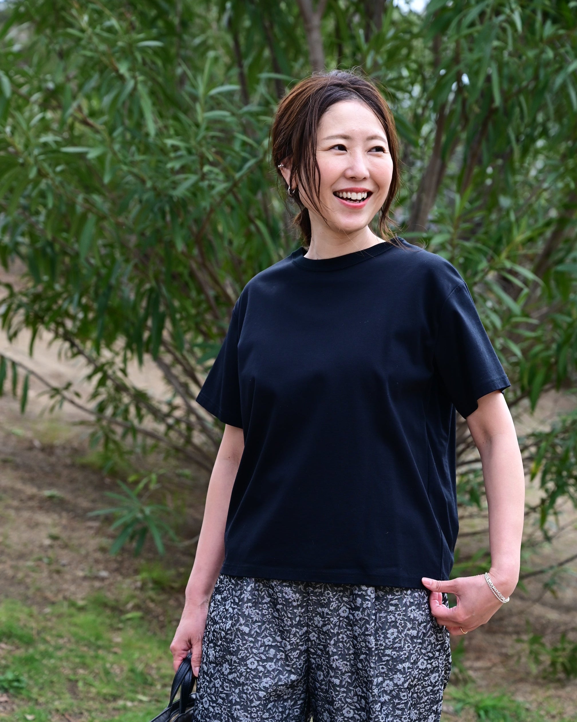 綿100%きれいめ半袖Tシャツ – OURHOME