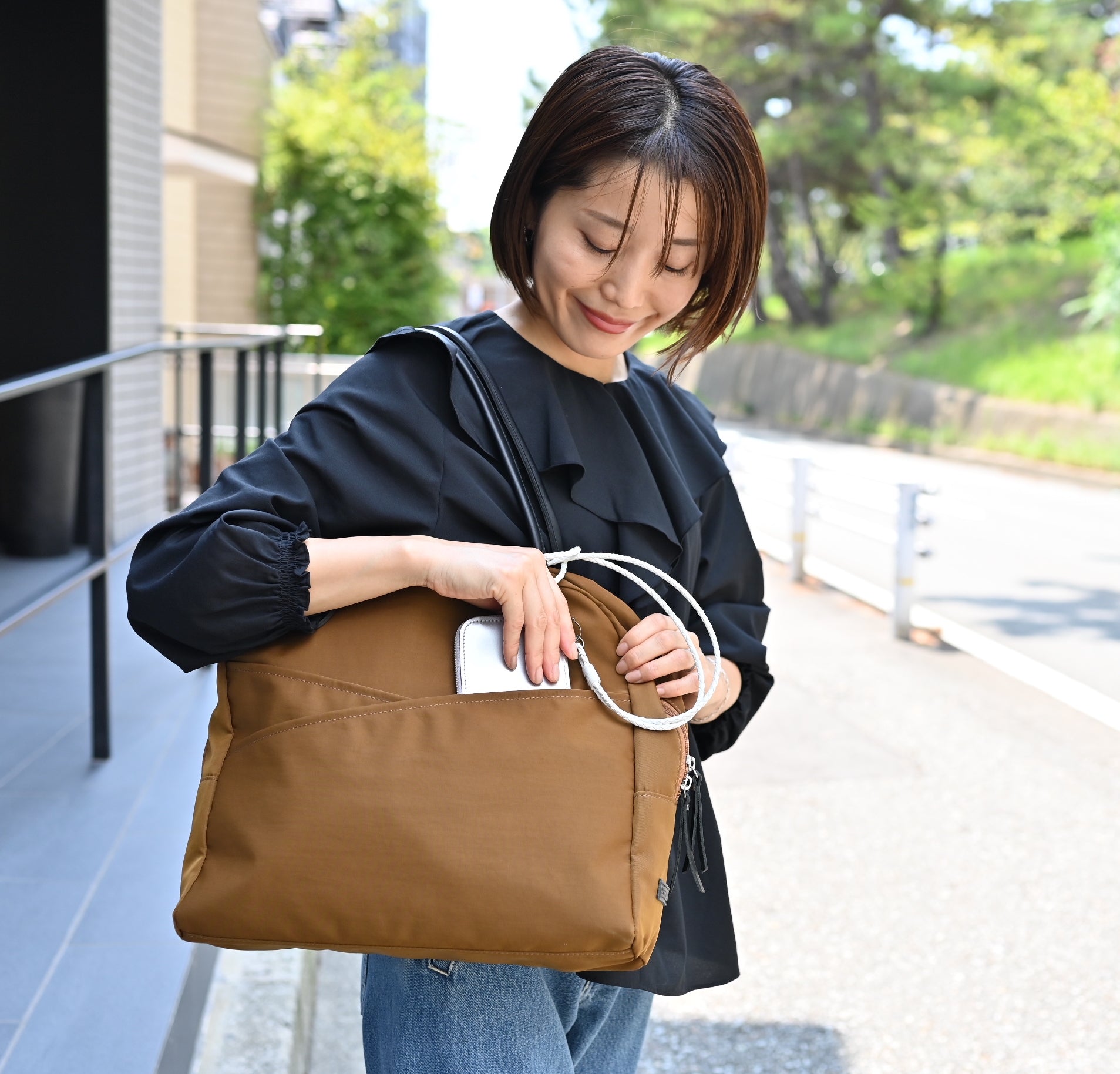 アーチトートバッグ（撥水＆軽量） – OURHOME