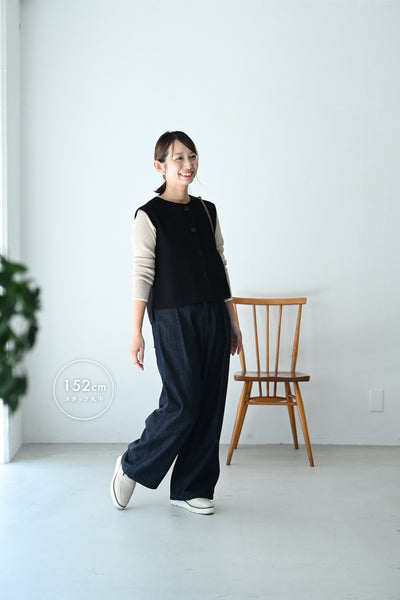 タックセミワイドパンツ