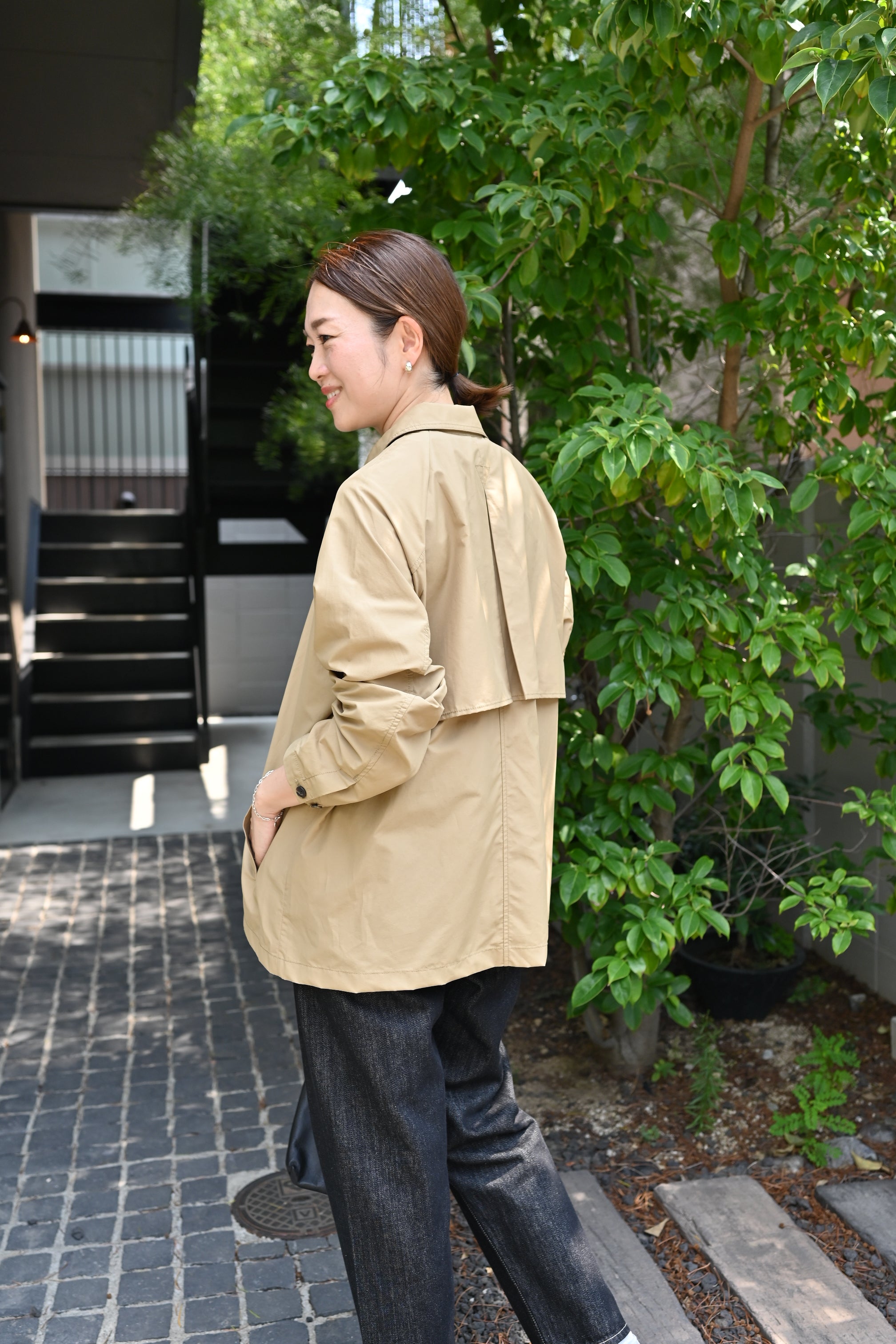 OUR 撥水素材のステンカラージャケット（ベージュ） 撥水素材のステンカラージャケット – OURHOME