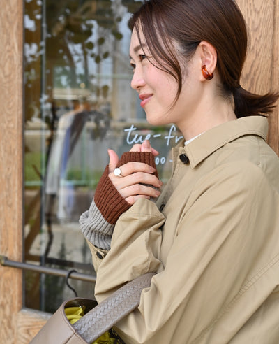 カラーガラスのイヤーカフ