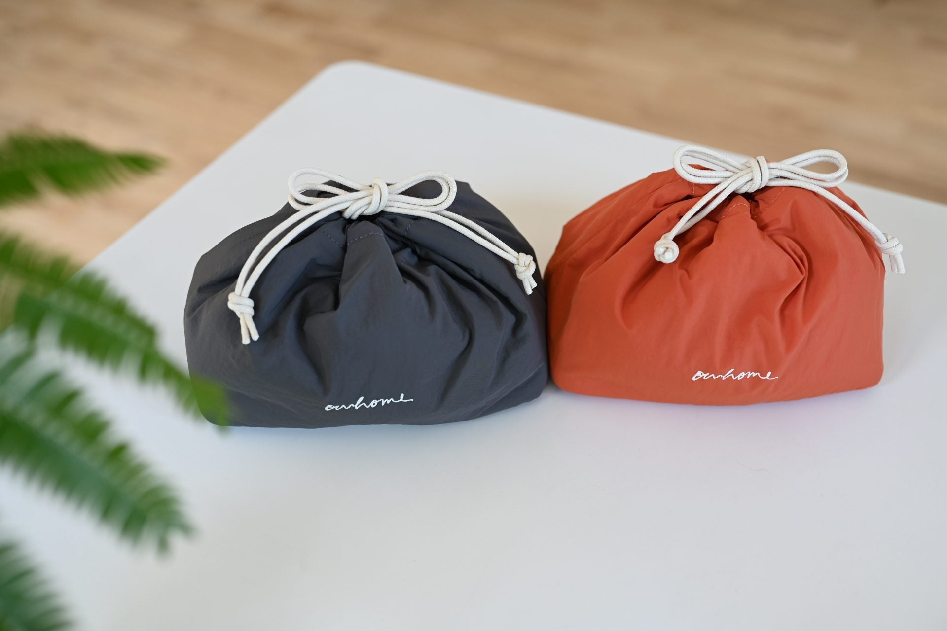 OUR HOME ランチセット ギフトセット】ちりめんランチクロス＆お箸 – OURHOME