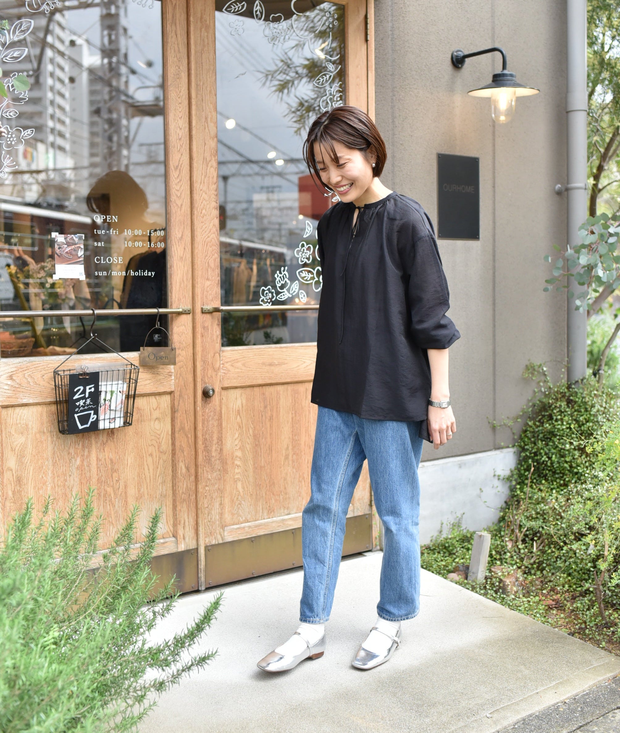 柔らかな透け感、リボンギャザーブラウス – OURHOME