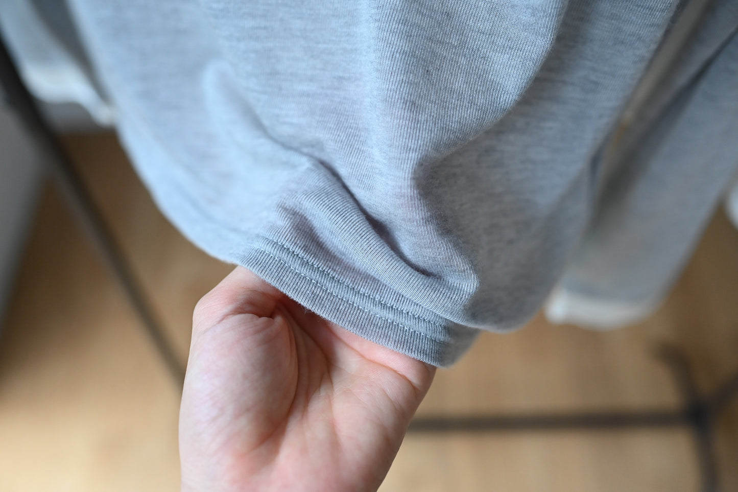 とろけるような肌触り、重ね着風カットソー