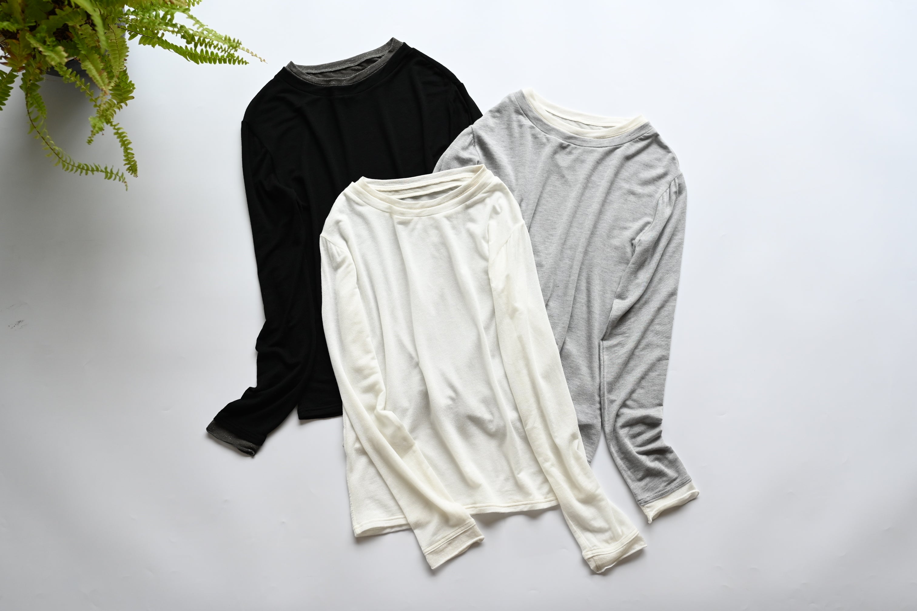 アワーホームOUR とろけるような肌触り、重ね着風カットソー　杢グレー DSC_4690_e561af3b-946e-49db-