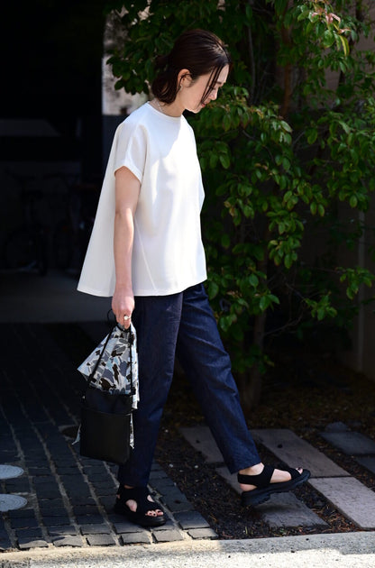 軽やかメッシュサンダル