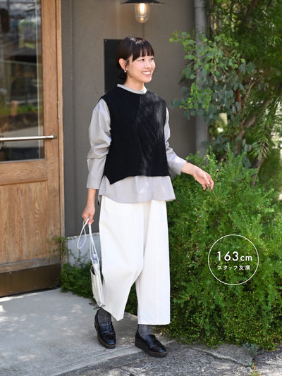 シワになりにくい無地のきれいめシャツ
