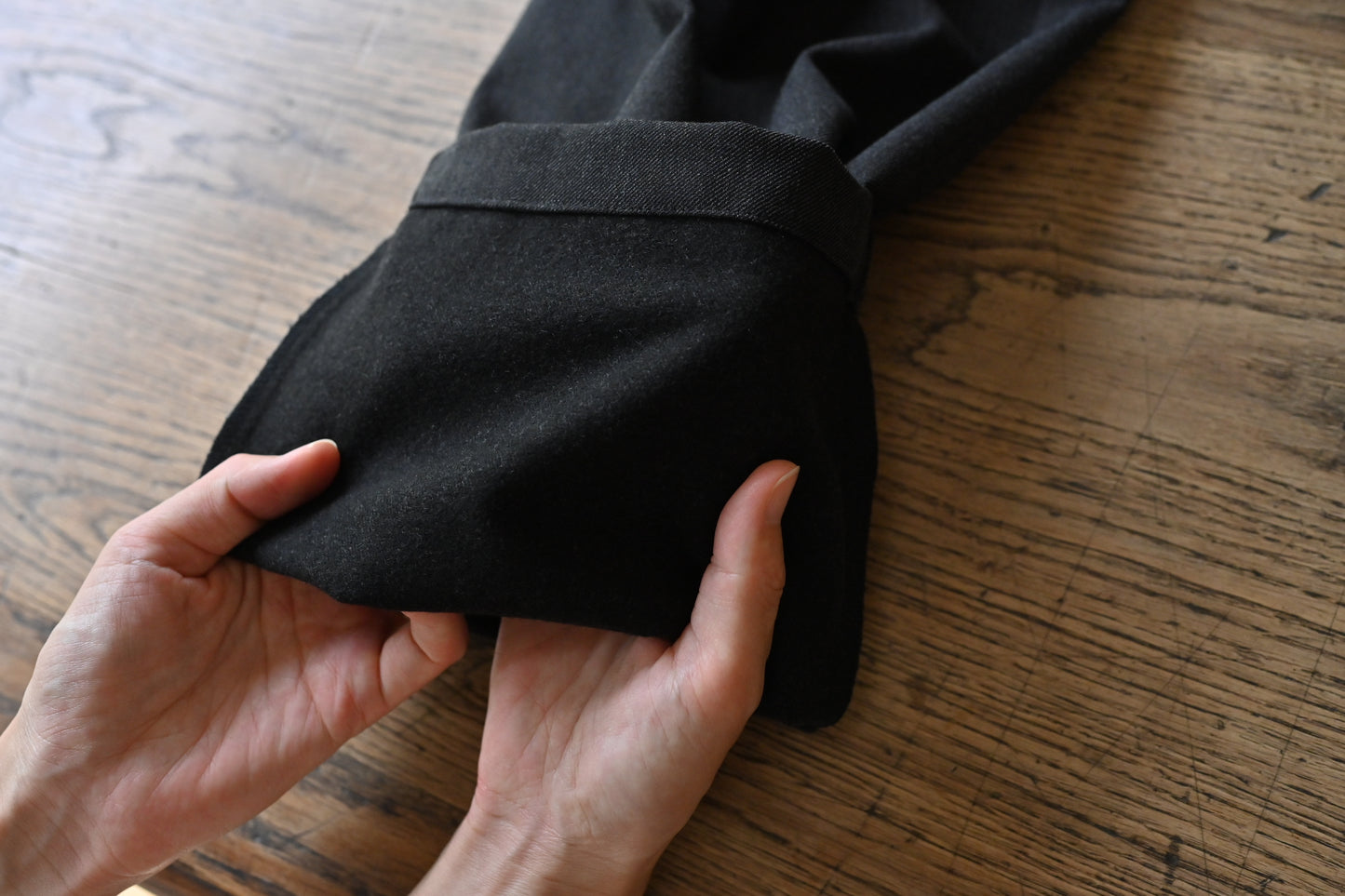 ゆるテーパードの裏起毛あったかパンツ