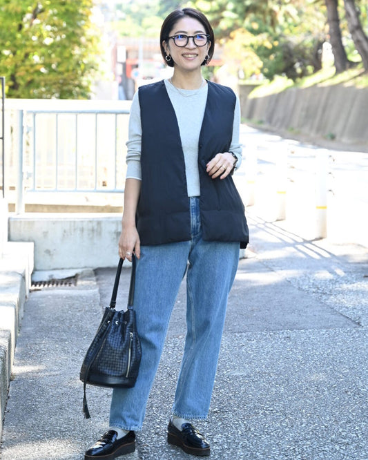 #items:4173-rib-knit,4092-denim-pants,2507-enamel-leather-loafer-shoes,1034-city-leather-bag,2072-sheer-glitter-socks,3015-twist-hoop-silver925-earrings,3019-silver925-long-necklace

