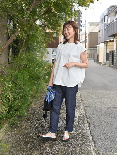 ボックスシルエットの涼やかブラウス