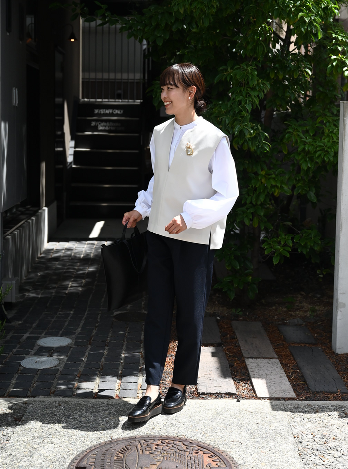 洗えるきれいめVネックベスト