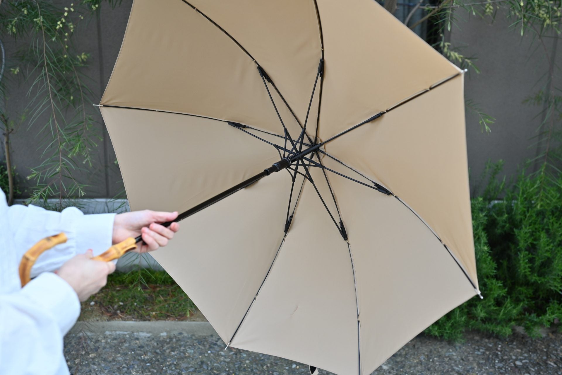 グラスファイバー骨の頼れる長傘（高撥水、耐風） – OURHOME
