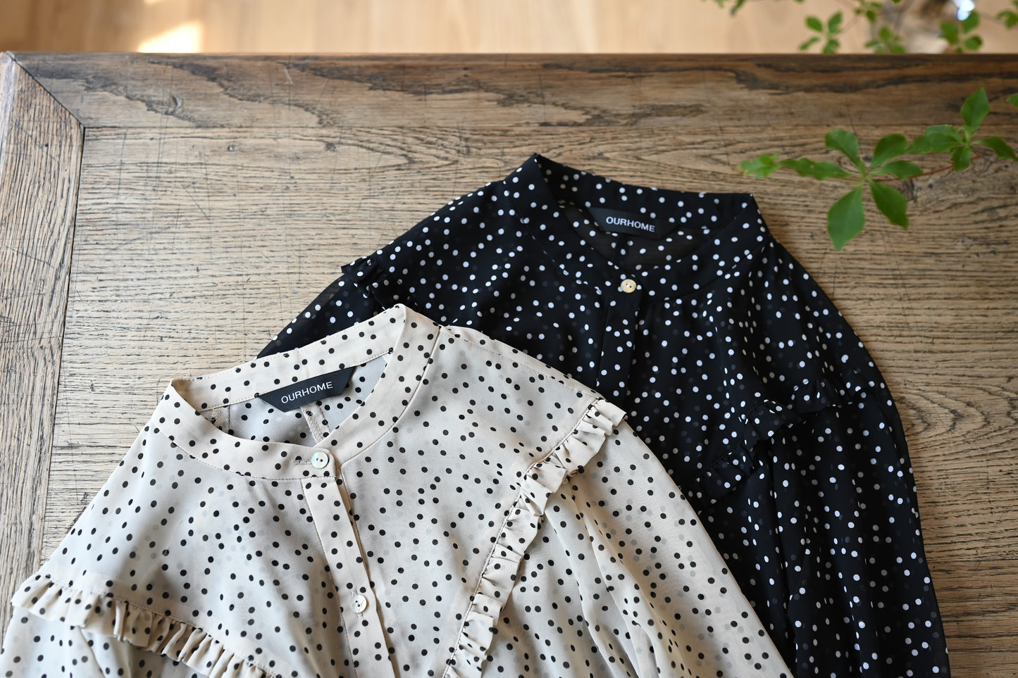 シフォンドットブラウス