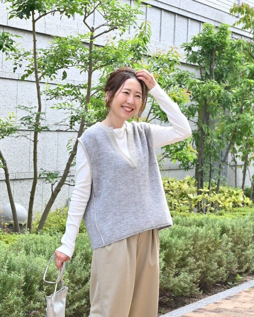 アルパカ混の洗えるニットベスト