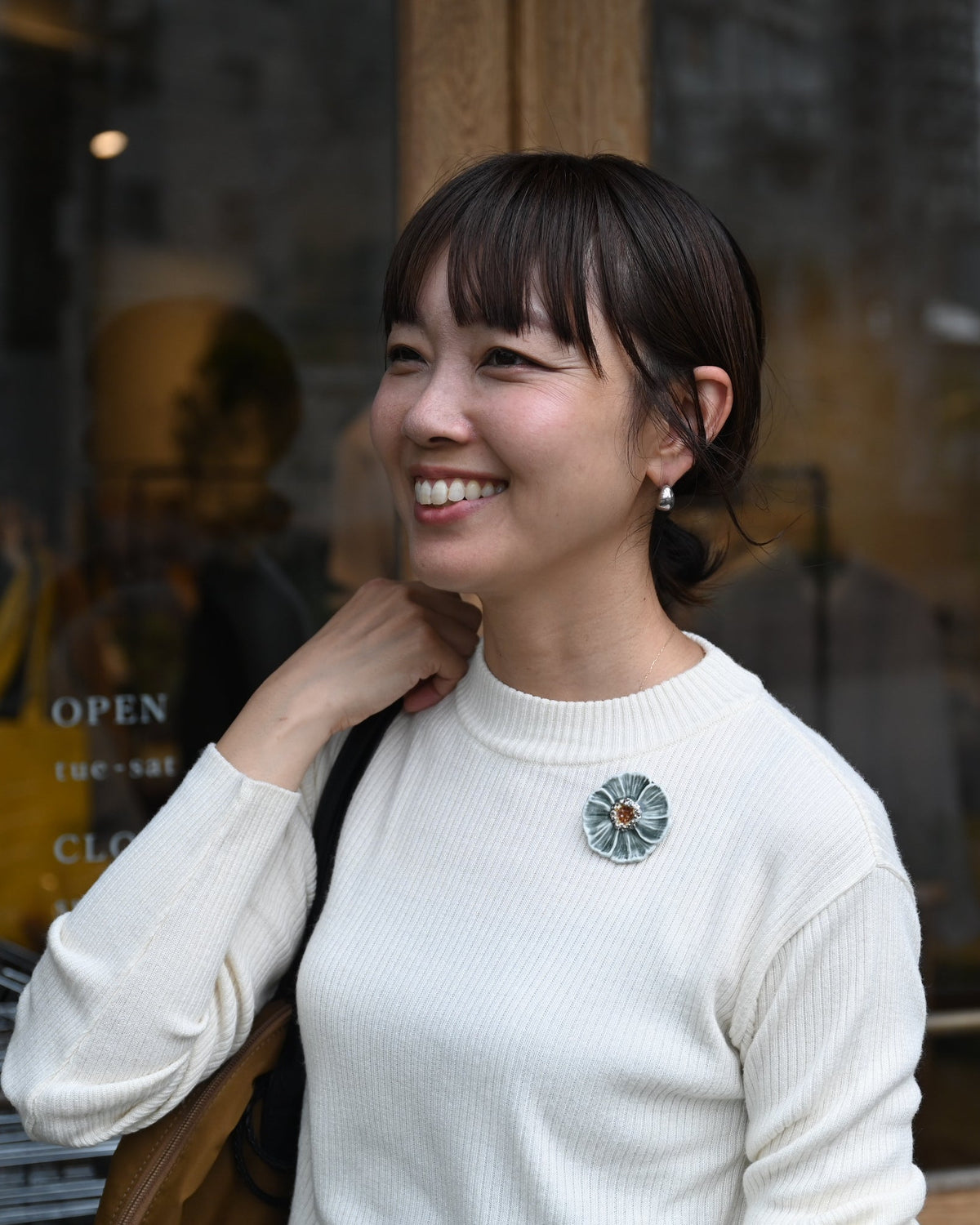 #items:4173-rib-knit,3014-drop-silver925-earrings
