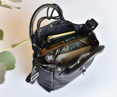 レザー持ち手のパンダショルダーバッグ - OURHOME