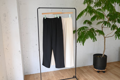 ゆるテーパードの裏起毛あったかパンツ