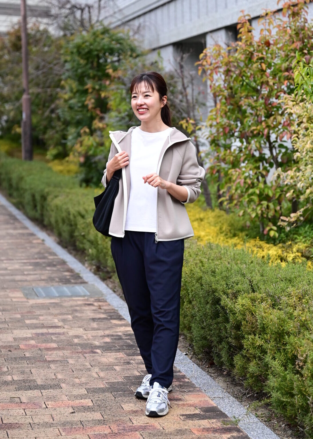 アクティブに動ける、ダブルジップパーカー（UVカット）