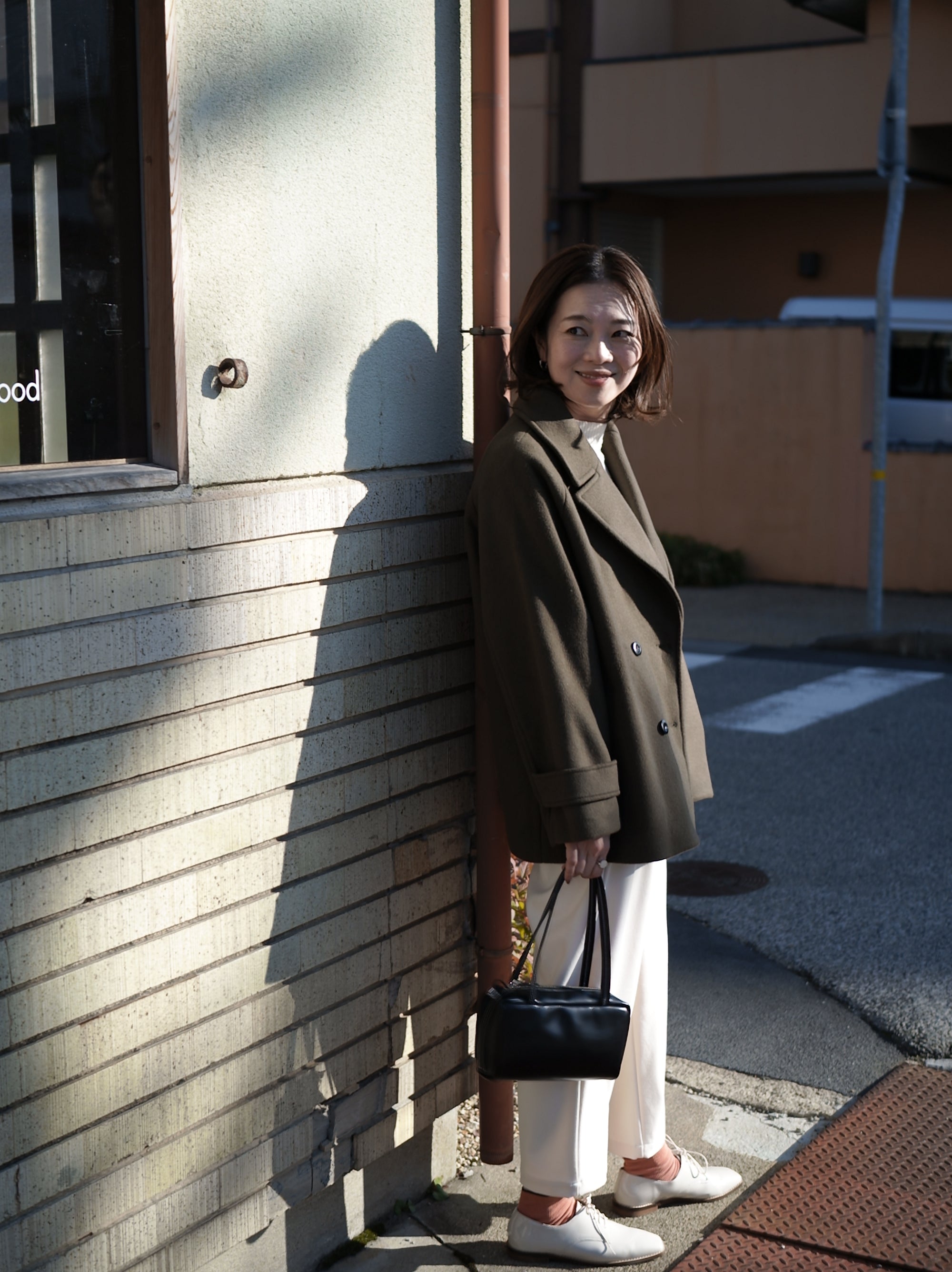 上質ウール100％のテーラードコート – OURHOME